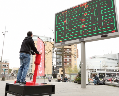 C64 being used for a game of Frogger in Hilversum